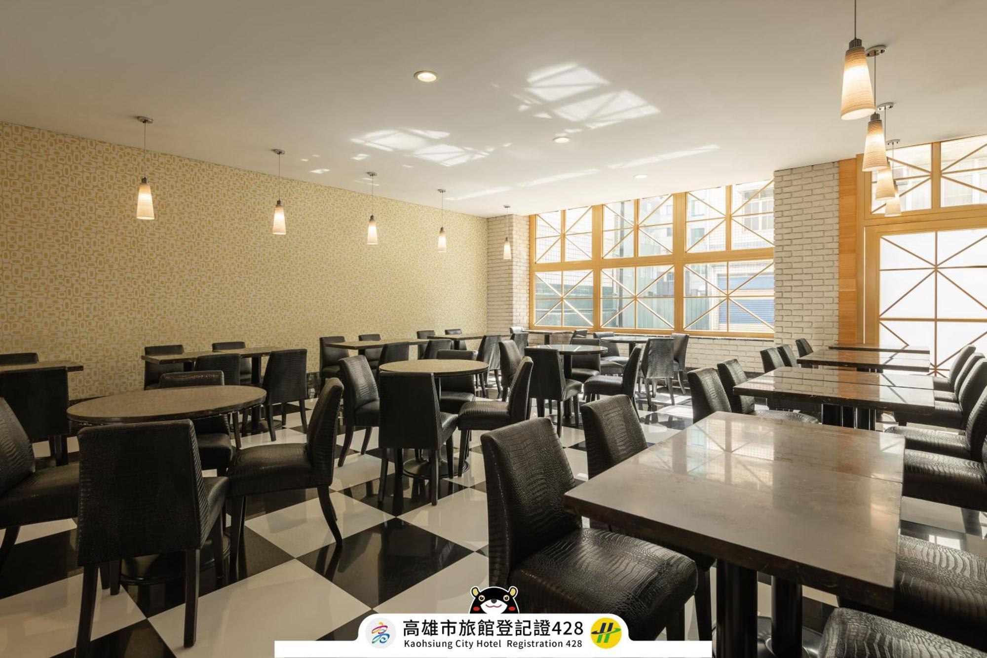 Kindness Hotel - Houyi Jiuru Kaohsiung Esterno foto