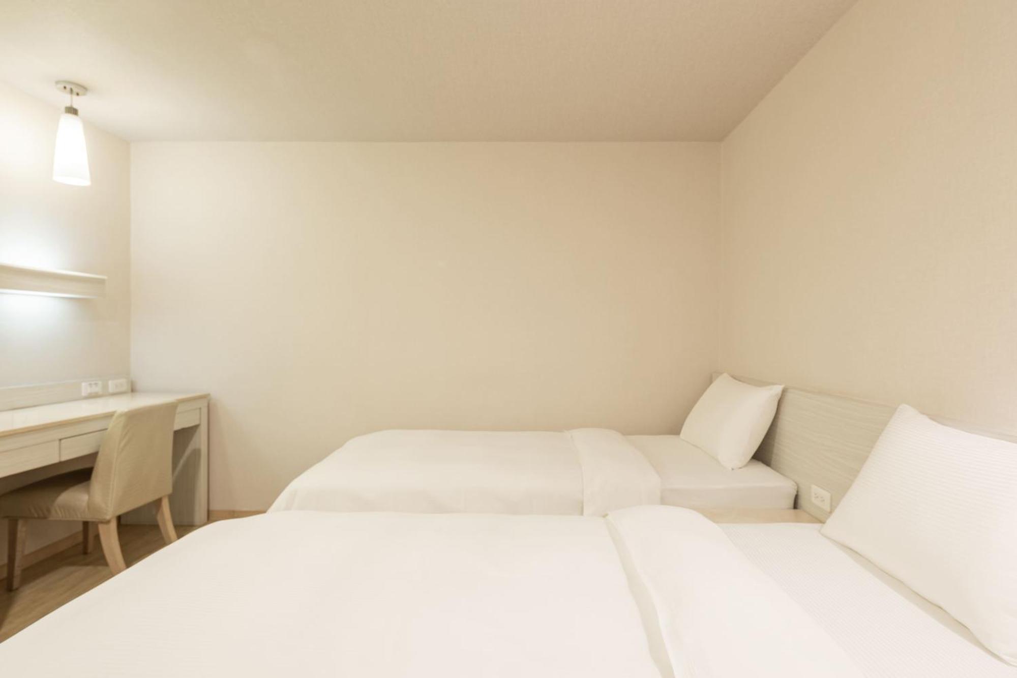 Kindness Hotel - Houyi Jiuru Kaohsiung Camera foto